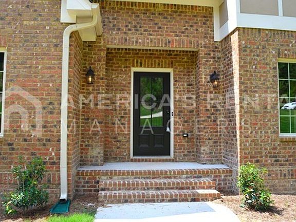 3rd image of 3764 Creekside Way