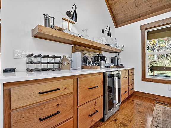 24th image of 89 High Meadows Ct