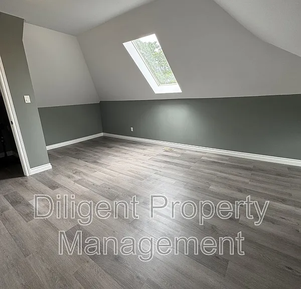 203 Rubidge St #201 — Photo 38