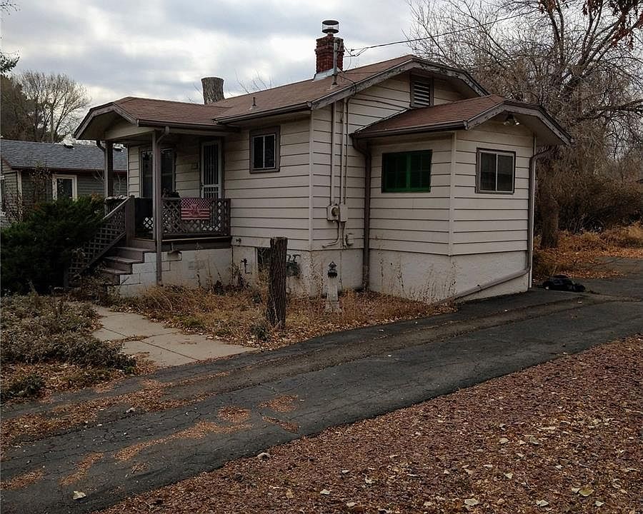 2nd image of 1335 Teller St