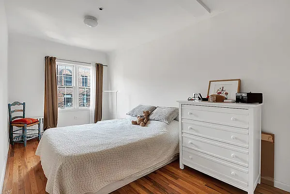 Rented by The Agency | media 9