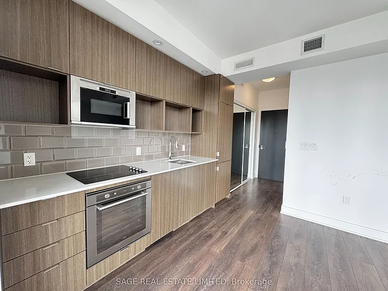 89 McGill St #2701 — Photo 8