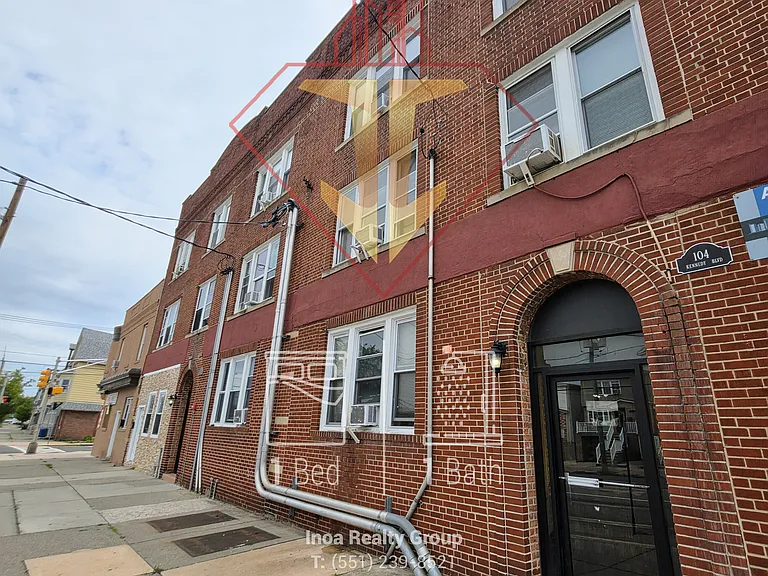 102 Kennedy Blvd #3 — Photo 1