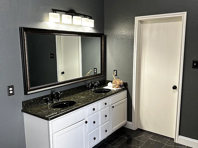 400 Creek Point Ln — Photo 9