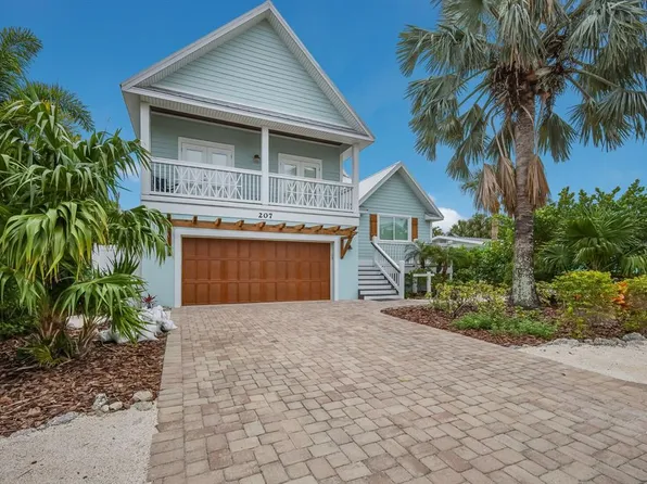 207 72nd St, Holmes Beach, FL 34217