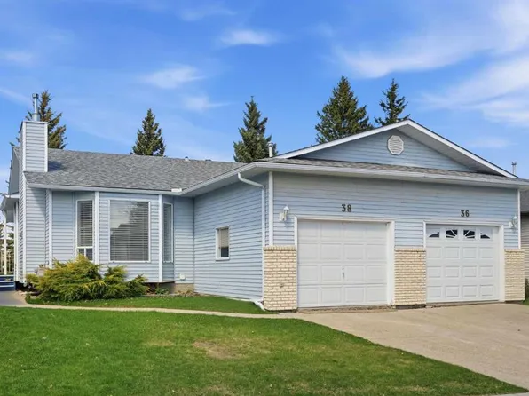 38 Woodside Close S, Airdrie, AB T4B 2C8