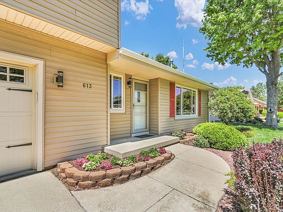 4th image of 613 Crestview Dr