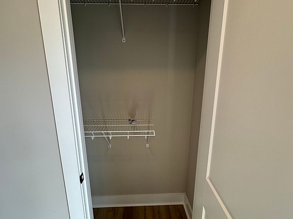 4th image of 801 Sapphire Rd NW