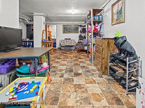 5th image of 1101 Yampa Ave