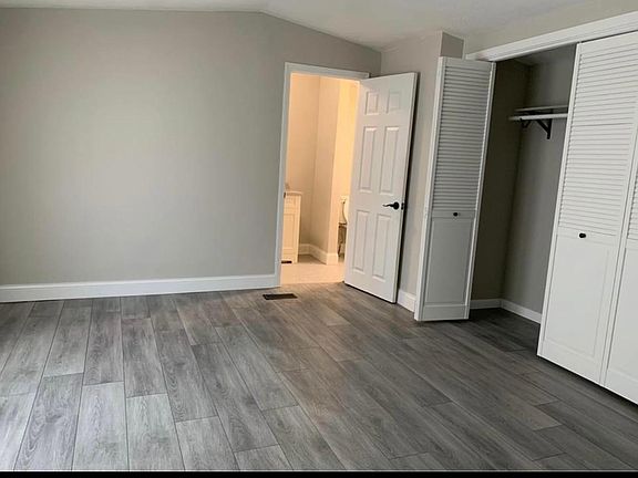 5th image of 7113 Marlan Cir