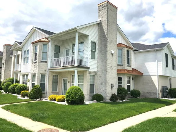 211 Adams Pointe Blvd Unit 10, Mars, PA 16046