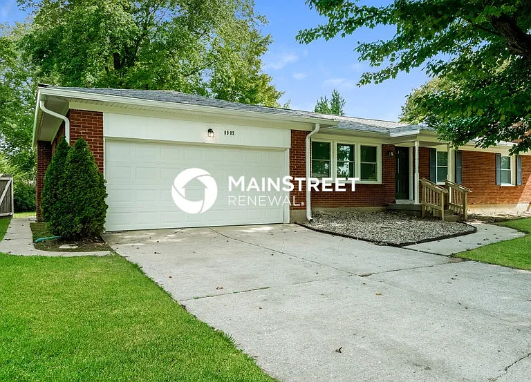 9909 Lakewood Dr — Photo 1