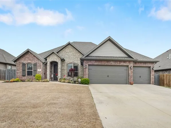 766 Via Sangro Rd, Springdale, AR 72762