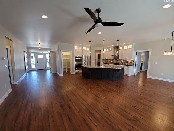 4th image of 8771 W 11th Ave