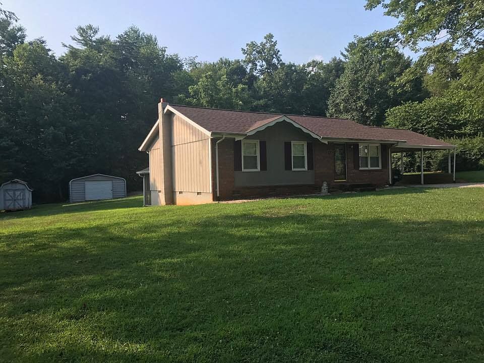 2nd image of 670 Brown Berry Rd