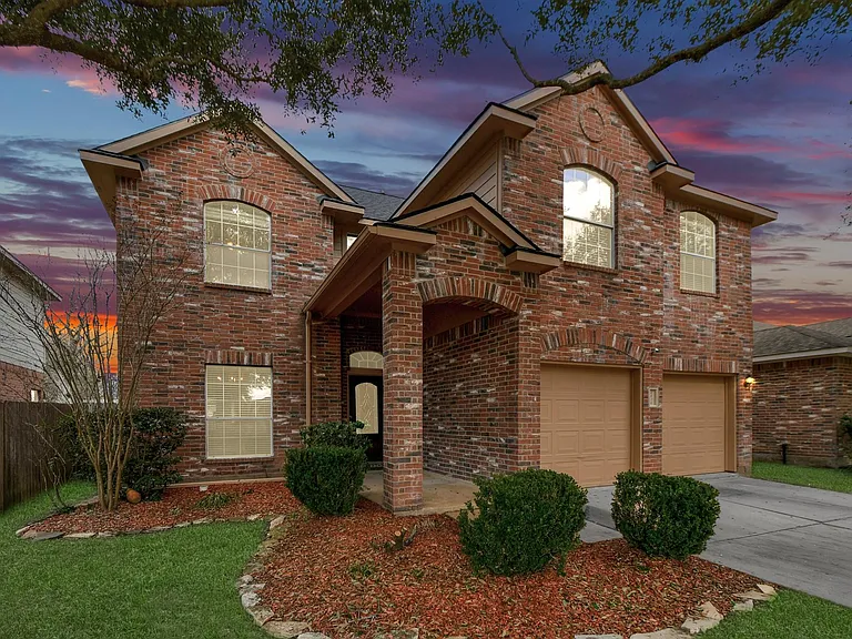 2626 Orchard Creek Ln — Photo 1