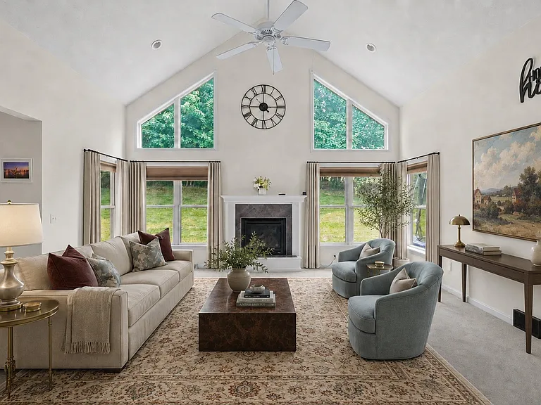4295 Stone Creek Dr — Photo 9