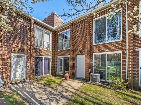 9001 Ridge Ave Unit 34, Philadelphia, PA 19128