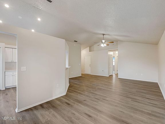 5th image of 675 CHARLES PINCKNEY Street