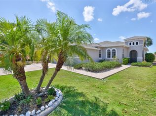 448 Noble Faire Dr, Sun City Center, FL 33573