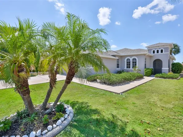 448 Noble Faire Dr, Sun City Center, FL 33573