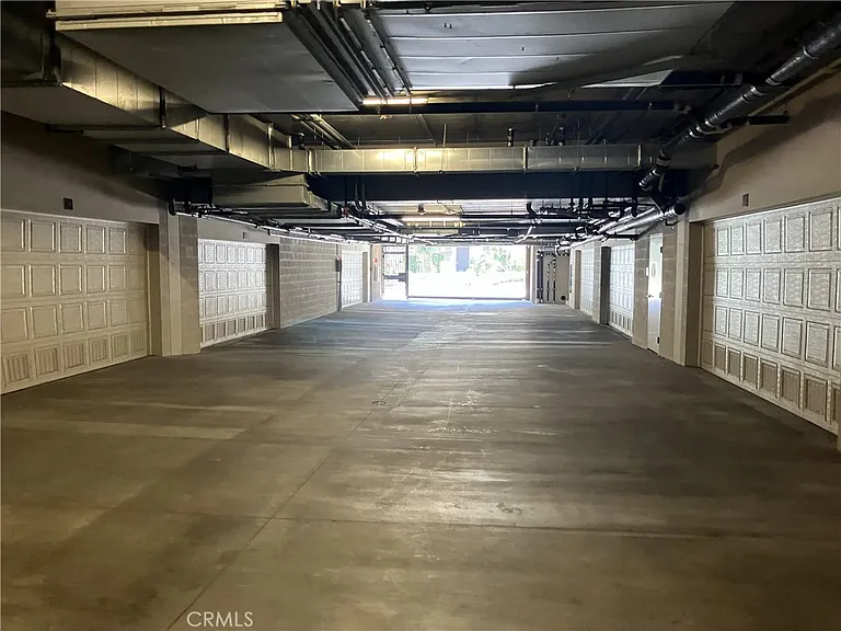 378 W Green St #131 — Photo 39