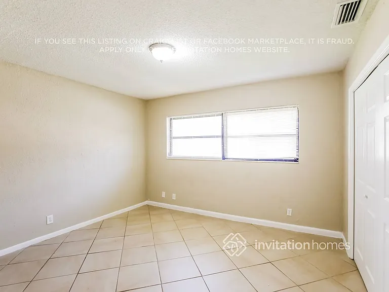 5161 SW 19th St — Photo 11