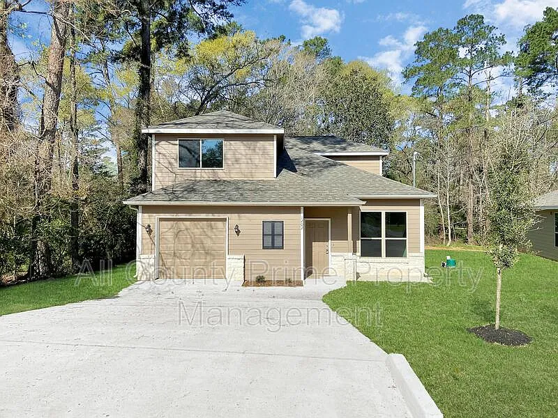 4 bed, 2.5 bath, 1820 sqft, $1,900 — Photo 4