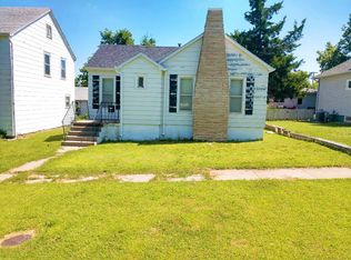 219 W 10th St, Larned, KS 67550