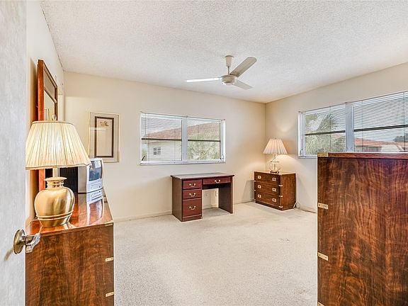 4th image of 9711 N Hollybrook Lake Drive #301