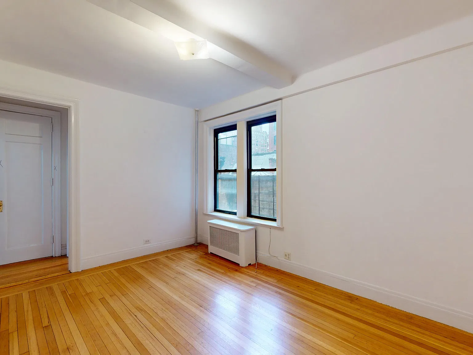 325 W 77th St — Photo 3