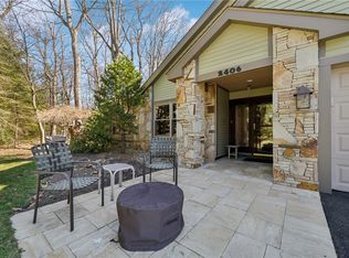 2406 S Ridge Ln, Hidden Valley, PA 15502