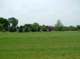 7053 Fox Ridge Dr, Dexter, MI 48130