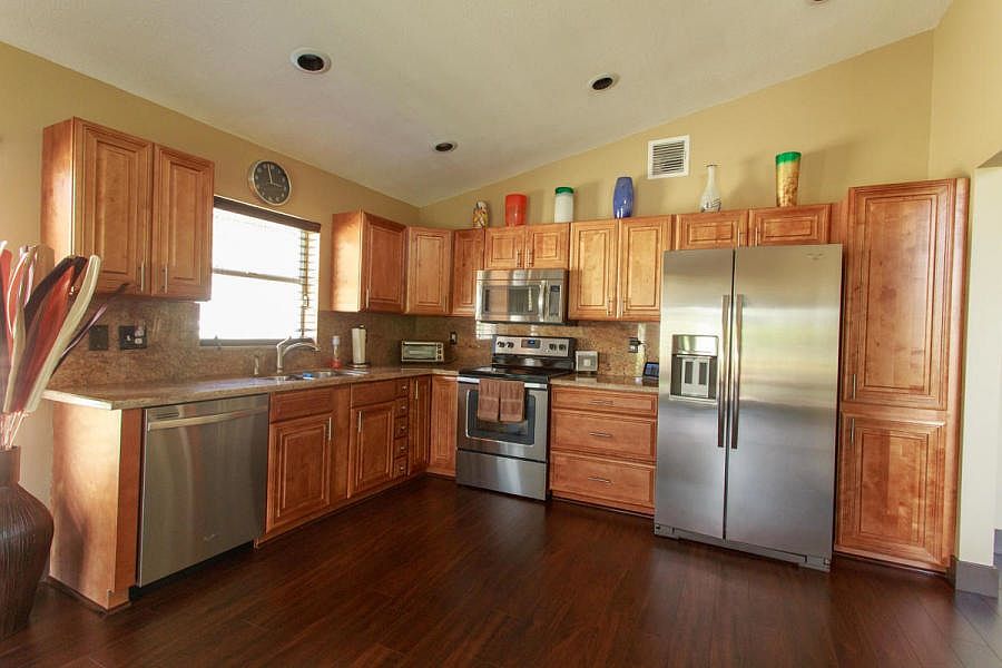 2nd image of 10605 Crystal Cove Ln