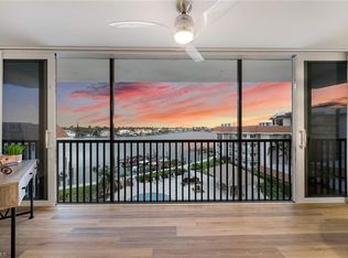 222 Harbour Dr APT 508, Naples, FL 34103