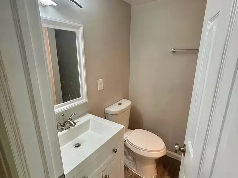 418 N Loudon Ave — Photo 9