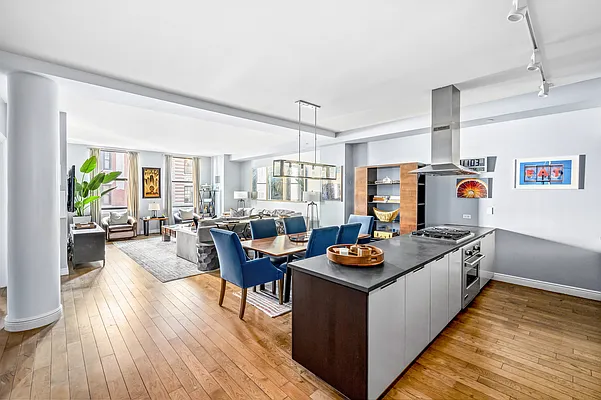 Sold by Compass | media 1