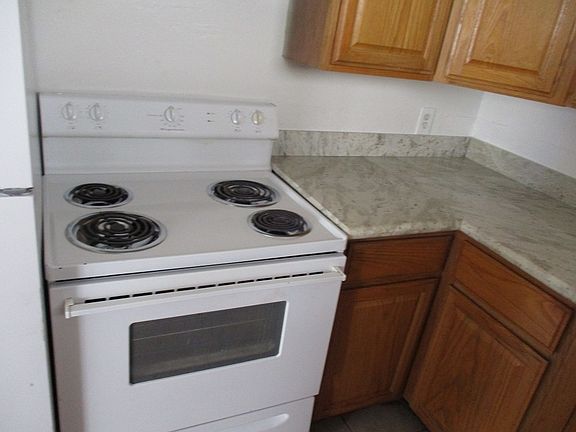 4th image of 637 N 11th St APT B