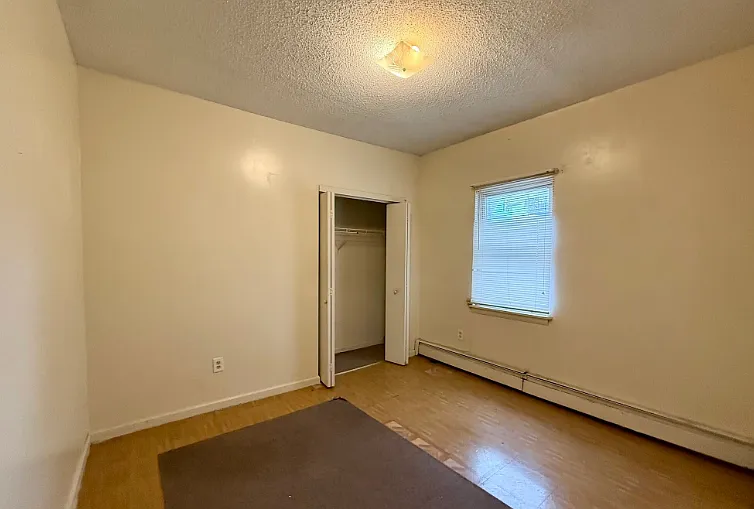 128-132 Locust St #16 — Photo 6