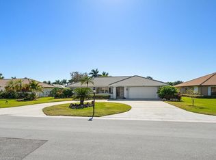 262 Torrey Pines Point, Naples, FL 34113