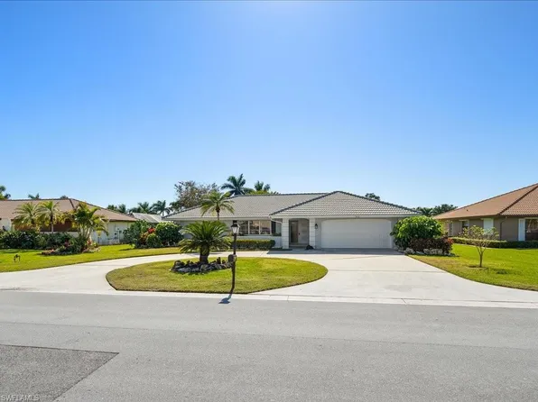 262 Torrey Pines PT, NAPLES, FL 34113