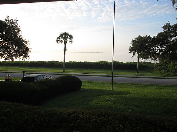 4th image of 1025 N Bayshore Dr