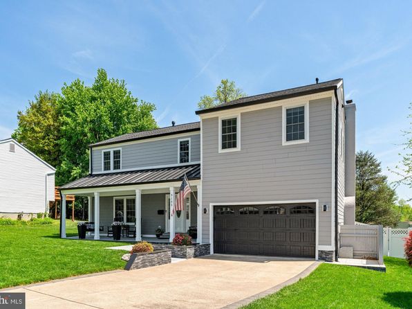 3105 Savoy Dr, Fairfax, VA 22031
