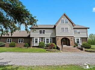 19601 Wahrman Rd, New Boston, MI 48164