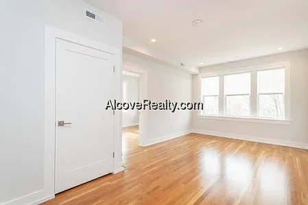 1 bed, 1.0 bath, $3,245 — Photo 2