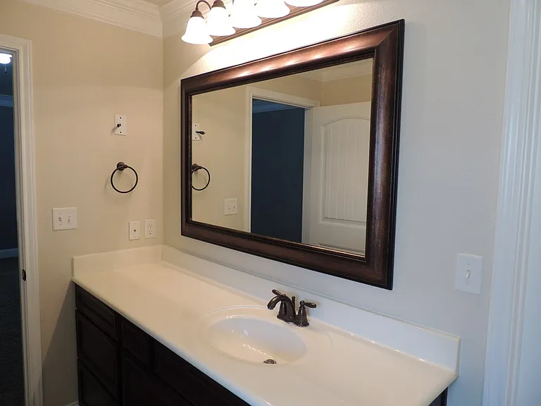 5706 Champions Dr — Photo 27