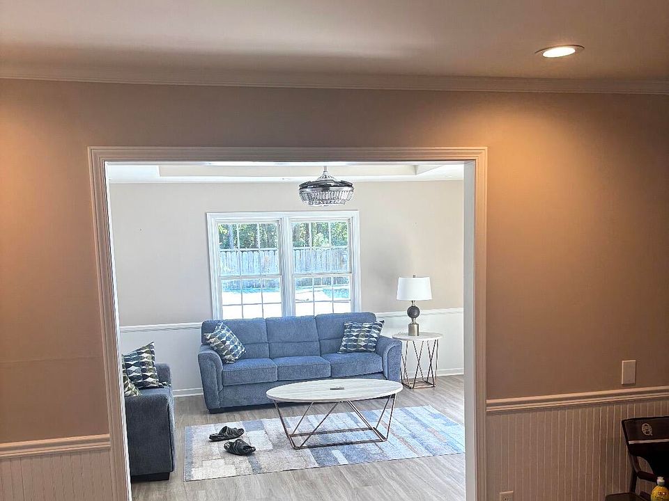 2nd image of 335 Estates Dr