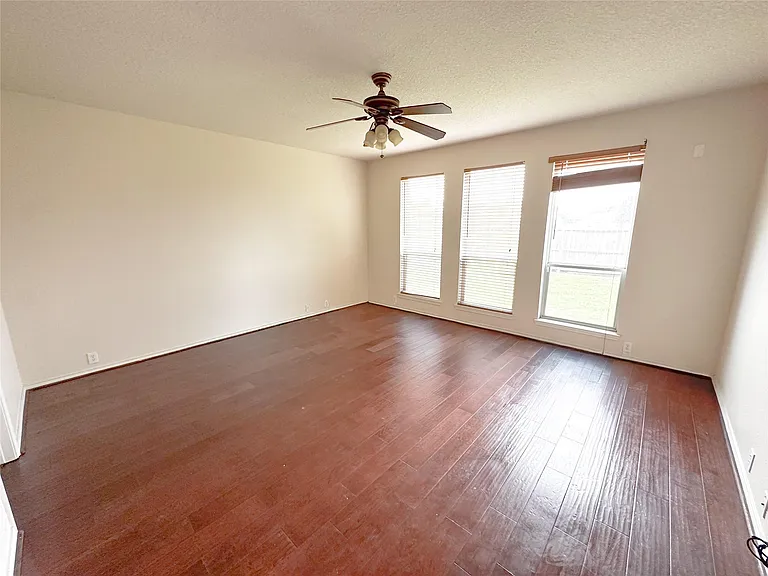 3054 Orchard Vale Dr — Photo 8