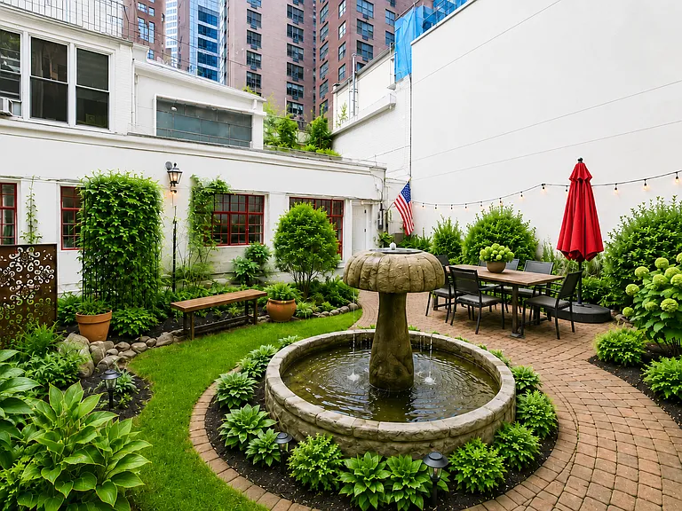 159 E 33rd St #GARDEN-NORTH — Photo 2