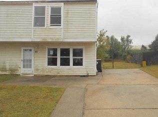 60 Farmhouse Rd, Sicklerville, NJ 08081